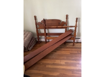 Vintage Solid Wood Colonial Style Twin Size Bed Frame
