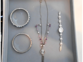 Jewelry - Lot 356