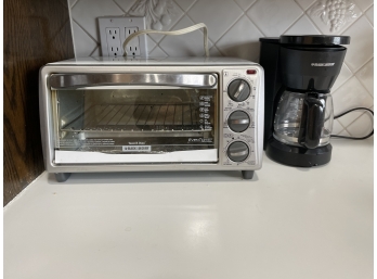 Black & Decker Toaster Oven And Coffee Pot