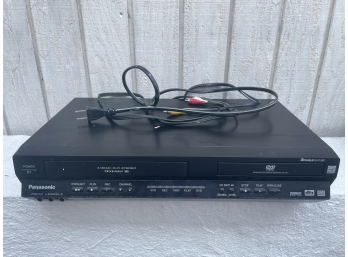 Panasonic PV-D4745 VHS & DVD Player