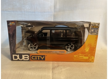 Jada 1:24 Dub City 2000 Chevy Astro Van New In Box