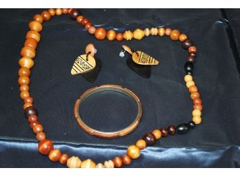 166- Wood Necklace/bracelet/possibly Earrings