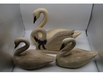 Lot Of 4 Swans -71