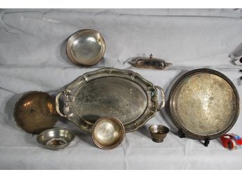 8 Pieces Of Silver Plated Platters And Bowls  - 140