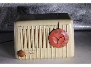 35 Arvin 355T Vintage Radio