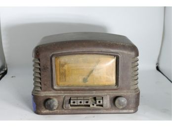 8 Vintage Radio