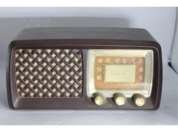 16 Vintage Silvertone Radio Model 2015