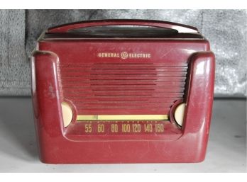 37 Vintage Red GE Radio