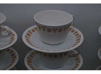 Corning Set Of Dishes Tea Cups And Pyrex Coffee Mugs