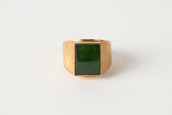 **large Vintage 10k Gold Ring W/green Square Stone Setting