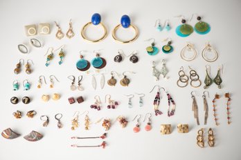 Very Nice Large Lot Of Earrings W/ Designer David Urso Jewelry