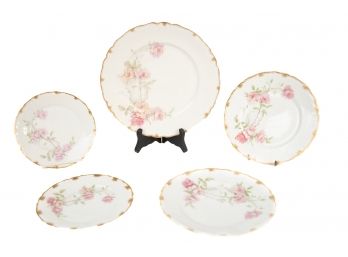 Limoges Different Size Baltimore Rose Pattern Plates - Schleiger 1151 With Variations