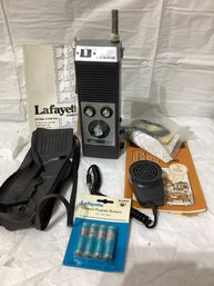 VINTAGE LAFAYETTE DYNA COM-23 COMES WITH MIC & MANUAL WITH SCHEMATIC !!