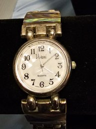 Vintage Vivani Ladies Watch With Mother Of Pearl Band