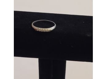14k White Gold Ring With Small Diamonds Size 8.5