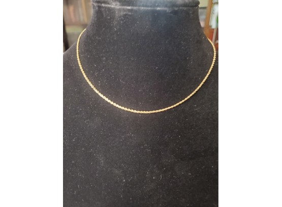10k Gold Necklace 16'