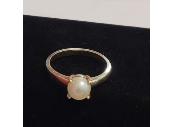 10k Gold Ring With Pearl Size 6