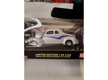 1:24 Scale Die Cast Limited Edition 1 Of 4998 '40 Ford Coupe