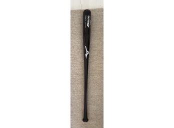 33' Classic Mizuno Ash MZA72 Wood Baseball Bat (Black)