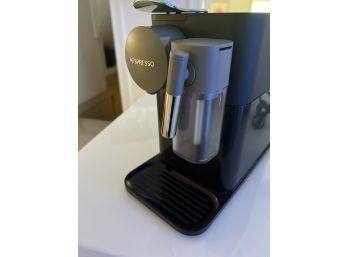 Nespresso Lattissima Espresso/ Latte/ Cappuccino Maker Gently Used 2019 Model