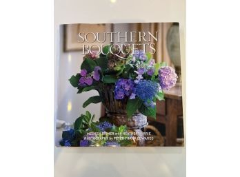 Southern Bouquets Coffee Table Book Hardcover Like New
