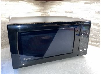 Black Panasonic 1,250 Watt Microwave 'The Genius Sensor'