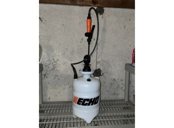 Echo Hand Pump Lawn & Garden Sprayer (2 Gallon, 7.6 Liter Capacity)