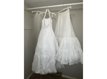 Beautiful White Halter Wedding Dress - Michaelangelo, David's Bridal - Size 8