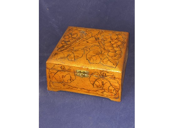 Antique Pyrography Tramp Art Wooden Box - Beautiful Art Nouveau