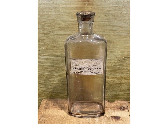 Albert Evitts  Druggist - New Milford, CT Rare Antique Paper Label Medicine Bottle