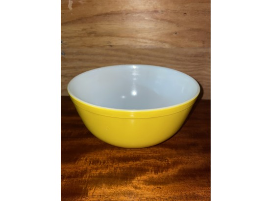 Yellow Vintage Pyrex 403 Mixing Bowl