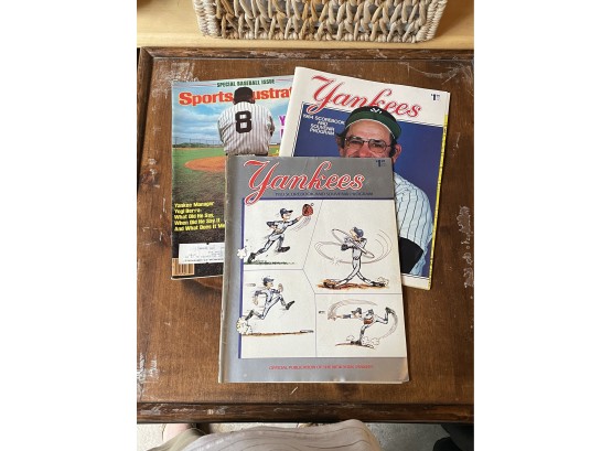 Lot Of Vintage Yankees Baseball Magazines, Programs