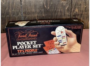 Trivial Pursuit Pocket Player Set - Vintage Game