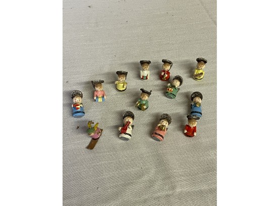 Whimsical Miniature Wooden Angel Band (12 Pieces) Antique