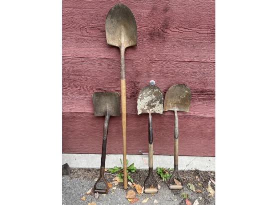 Lot Of 4 Shovels - Garden/Yard Work Tools