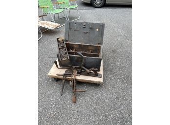 Awesome Barn Find - Antique Toolbox Loaded With Antique Tools
