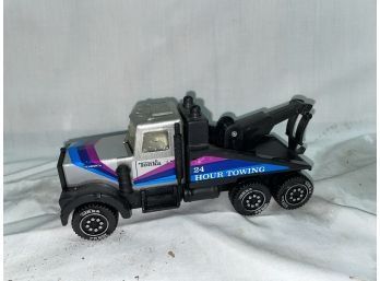 Vintage Tonka '24 Hour Towing' Tow Truck 1982