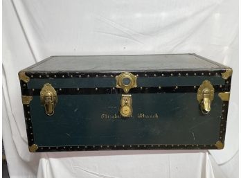 Vintage Storage Trunk With Tray
