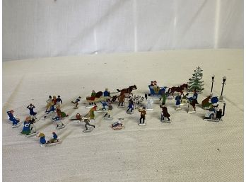 Incredible Lot Of Hans Heinrichsen German Flat Lead Figurines & Box - Antique Christmas Village