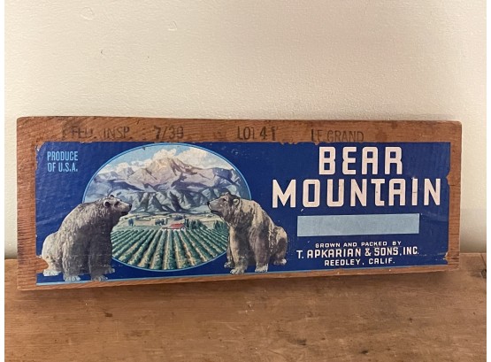 'Bear Mountain' Fruit Crate Label - Reedley, California