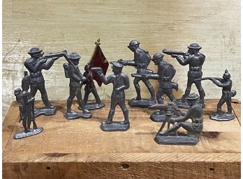 Lot Of 10 Vintage Lead Toy Soldiers