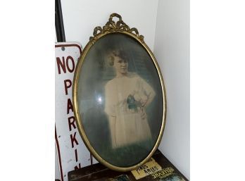Antique Oval Metal Frame With Convex Glass - Photo Of Pretty Woman