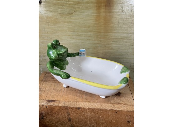 Beer Drinking Frog In Bathtub Soap Dish - Vintage Ceramic