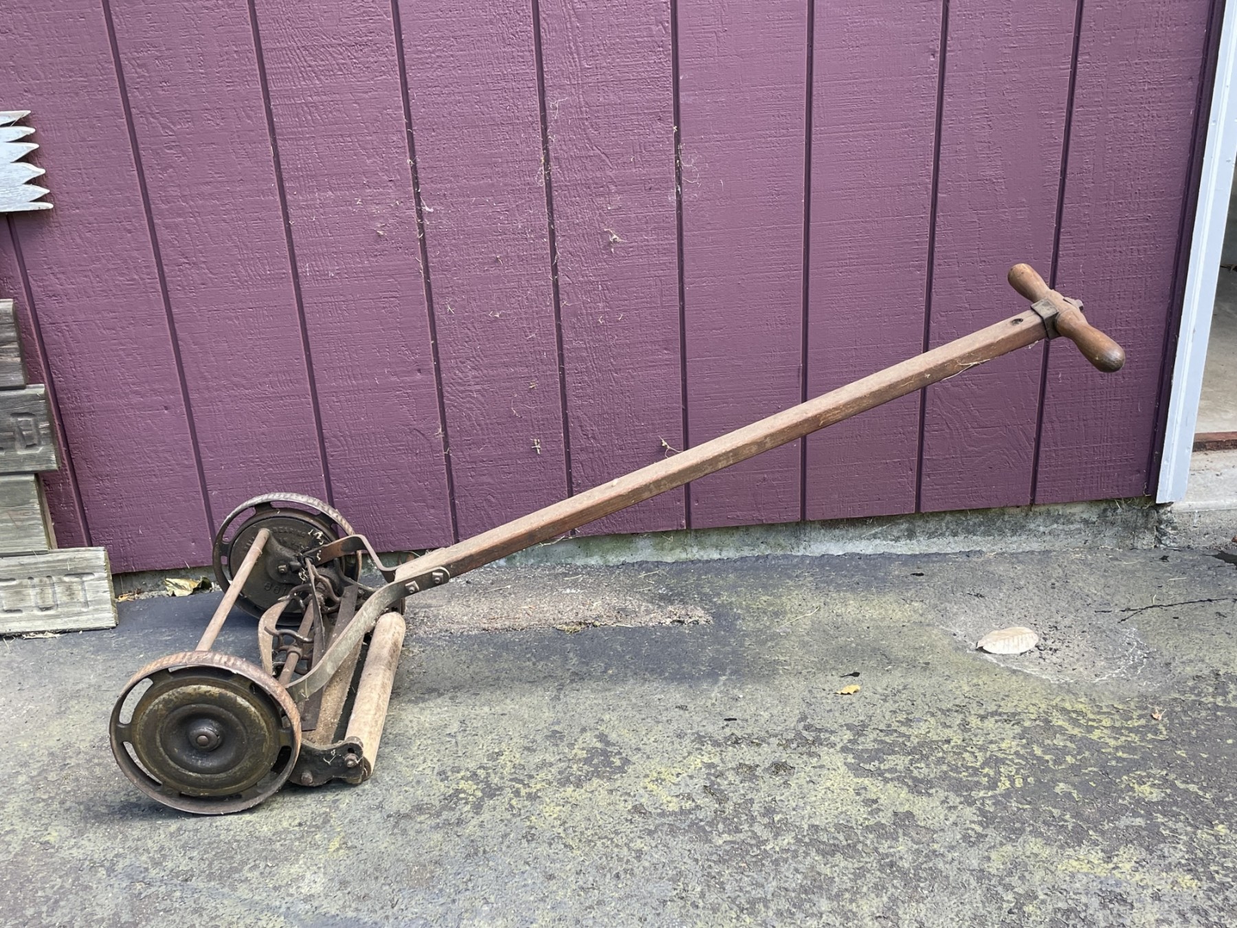Antique/Vintage Manual Reel Lawn Mower #1379