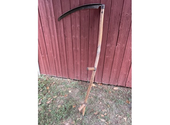Vintage Scythe/Sickle - Grim Reaper - Antique Farm Tool