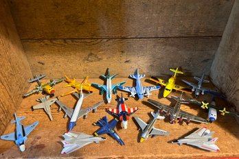 16 Collectible Cast Metal Toy Planes