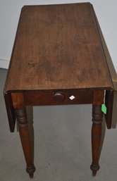 N.E. SHERATON DROPLEAF TABLE
