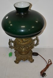 FANCY VICTORIAN BRASS TABLE LAMP