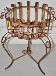 SM. WROUGHT IRON PLANT STAND