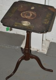 19TH CENT PAINTED SNAKE FOOT CANDLESTAND IN LATER VICTORIAN PAINT W/ SHAPED TOP